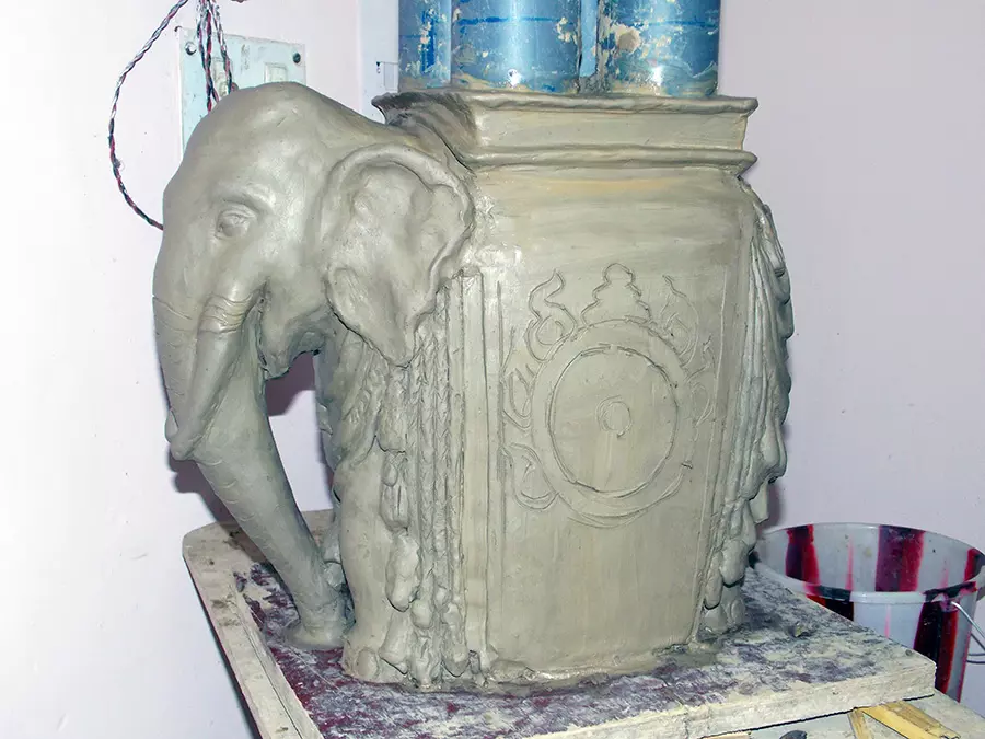 clay_elephant_sculpture