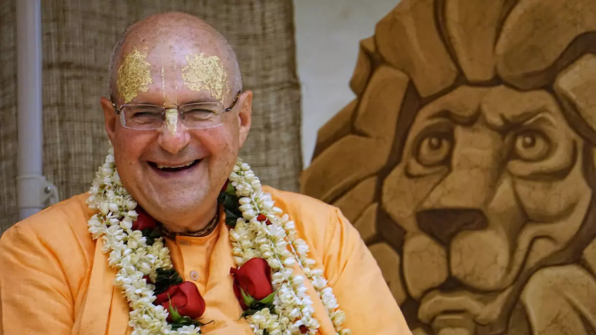 Sua Santidade Giriraj Swami