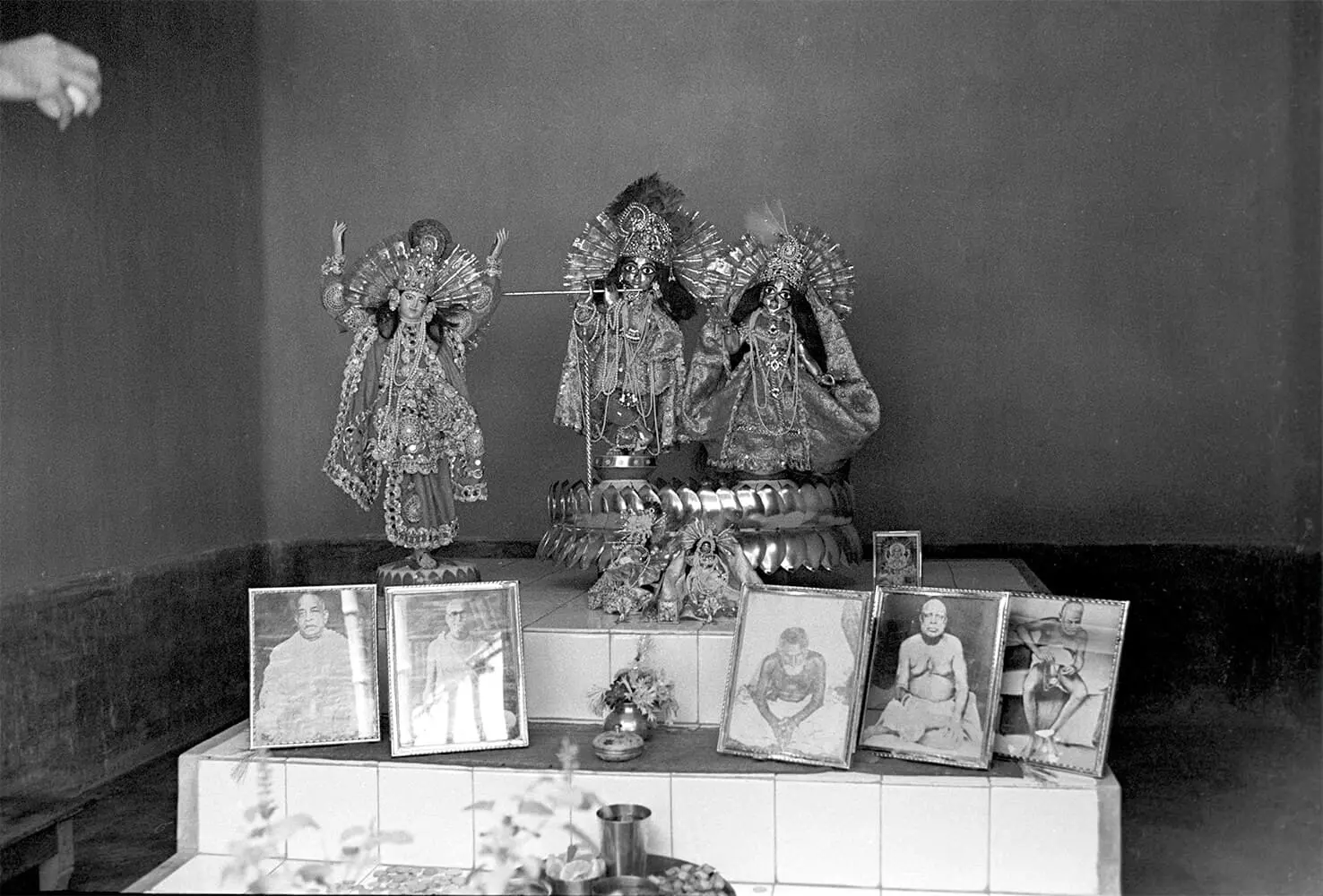 Chota Radha Madhava Vieni a Mayapur
