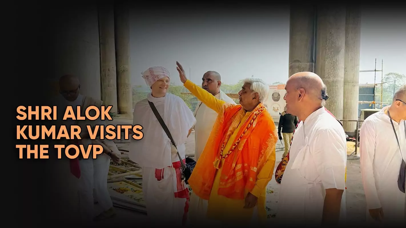 Shri Alok Kumar Ji visita o templo do planetário védico